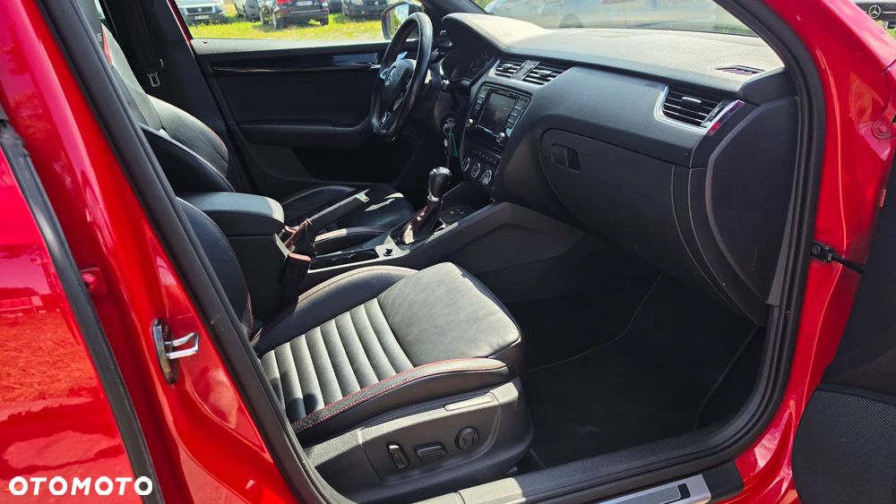 Skoda Octavia 2.0 TSI DSG RS 230 - 6