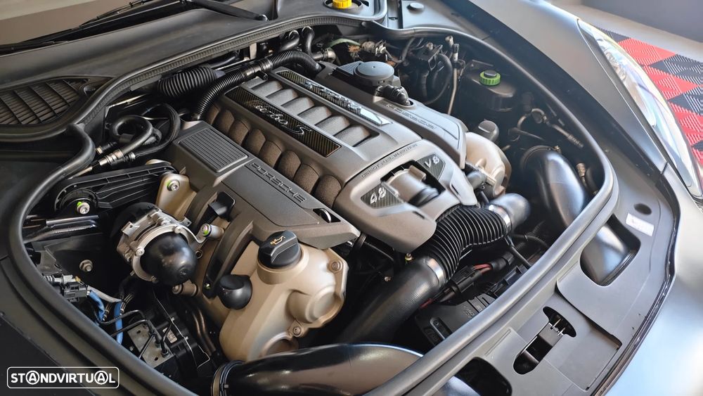 Porsche Panamera Turbo S PDK - 60