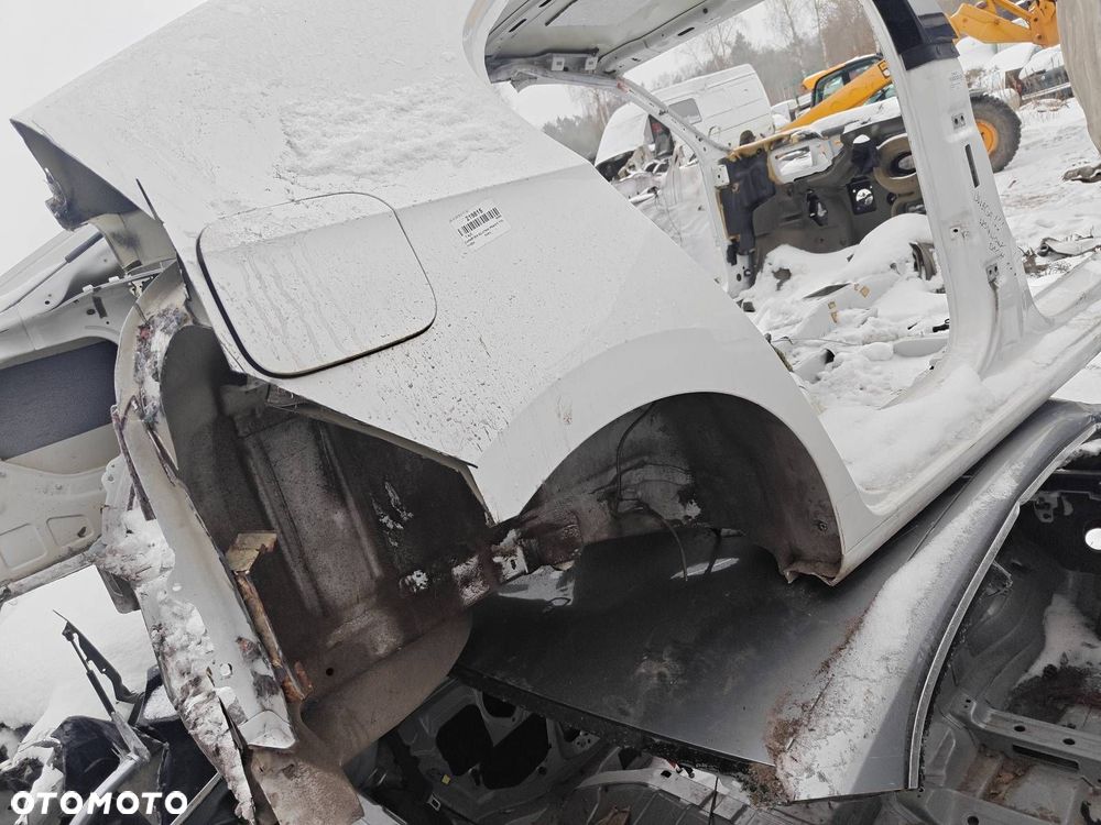 ĆWIARTKA BŁOTNIK PRAWY TYŁ SKODA RAPID I LF9E - 1