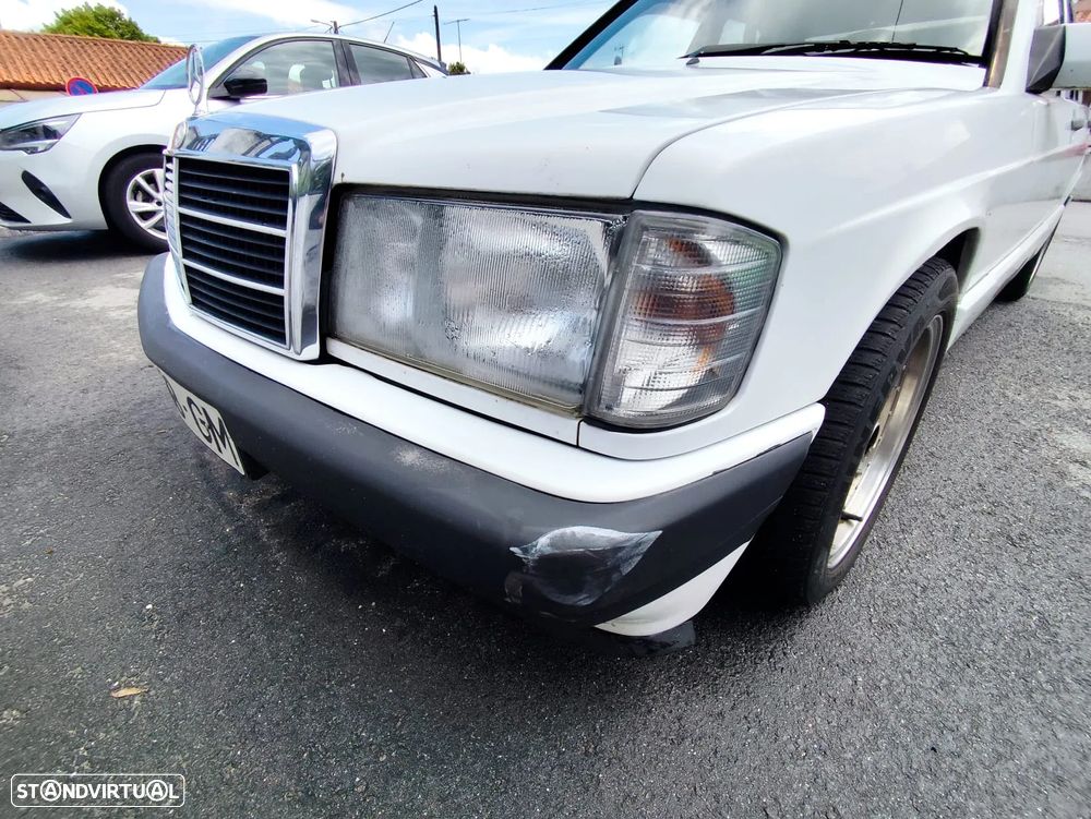 Mercedes-Benz W201 (1982-1993) 190 D 2.5 - 16