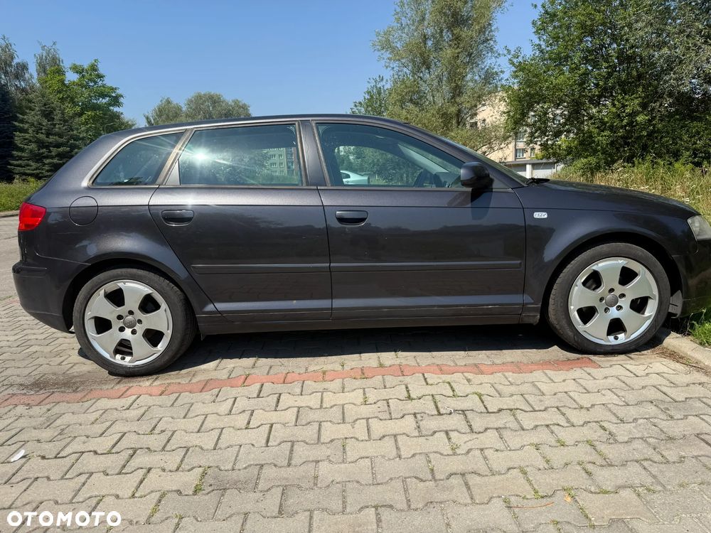 Audi A3 Sportback 1.6 Ambition - 17