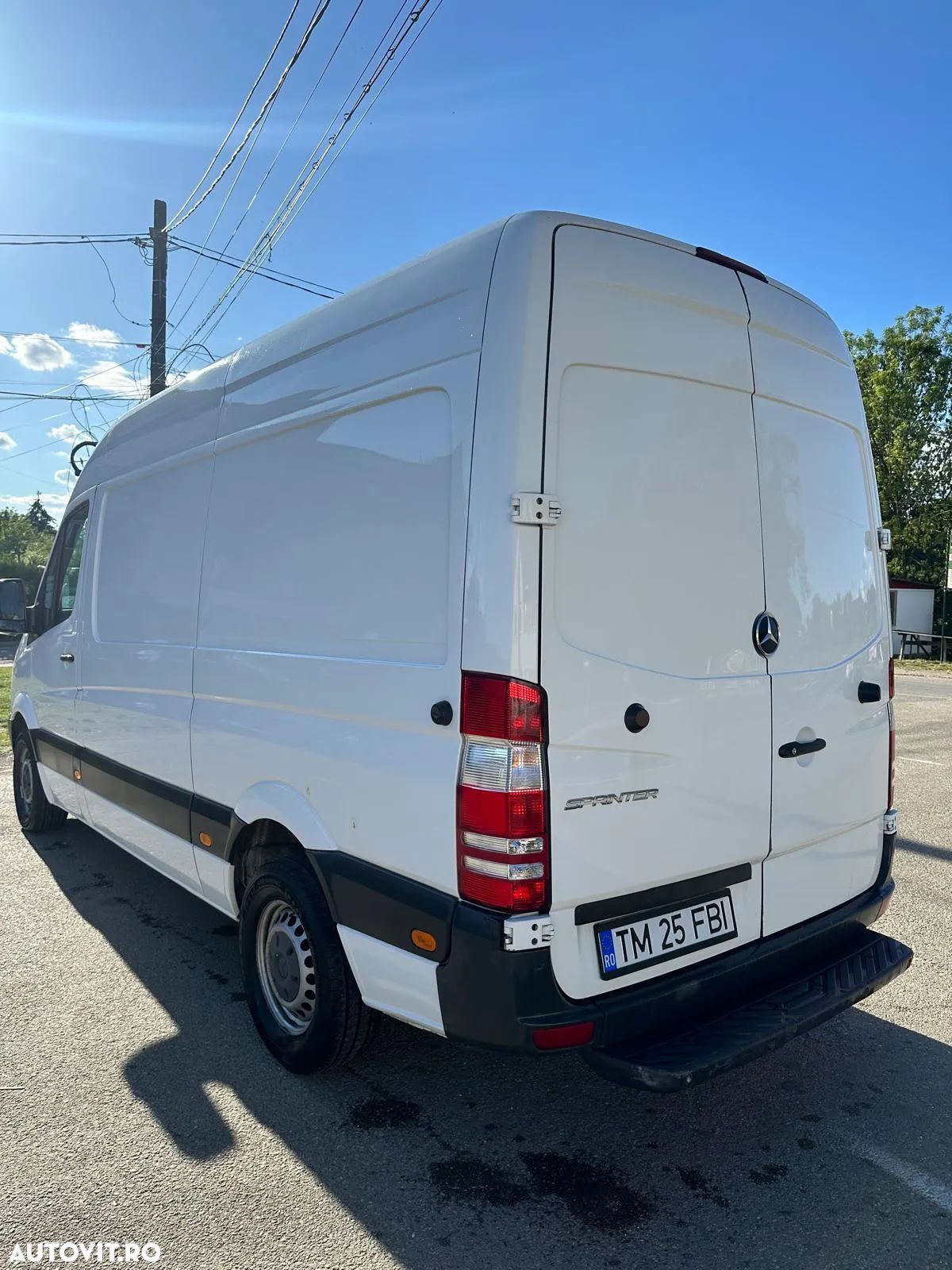 Mercedes-Benz Sprinter - 1