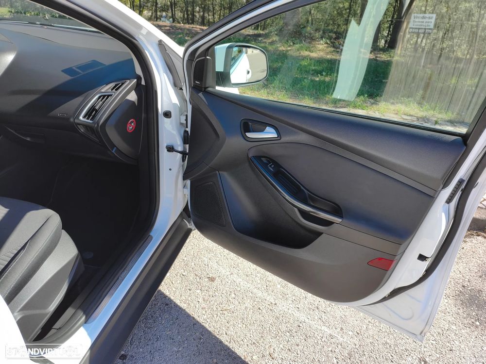 Ford Focus SW 1.5 TDCi Titanium - 12