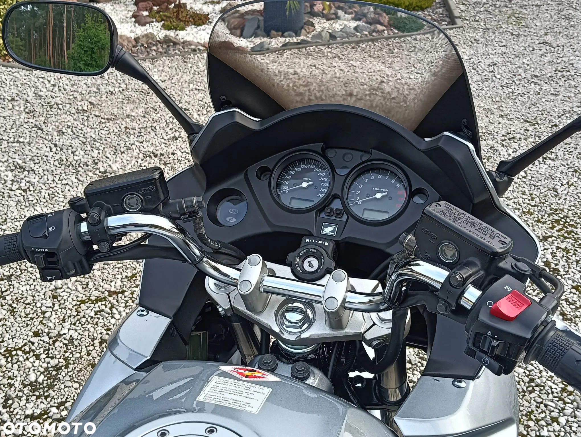 Honda CBF - 33