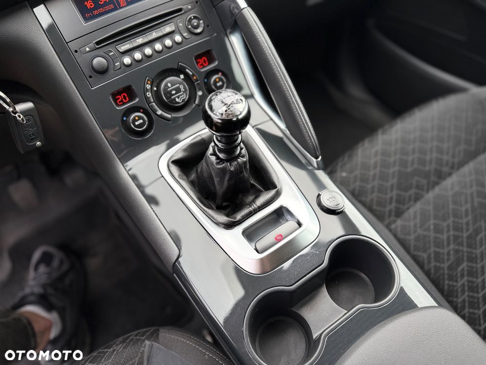 Peugeot 3008 HDi FAP 115 Access - 27