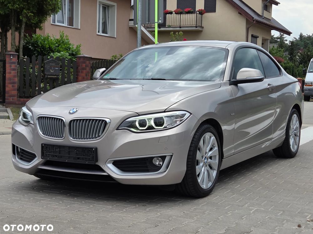 BMW Seria 2 220i Advantage - 16
