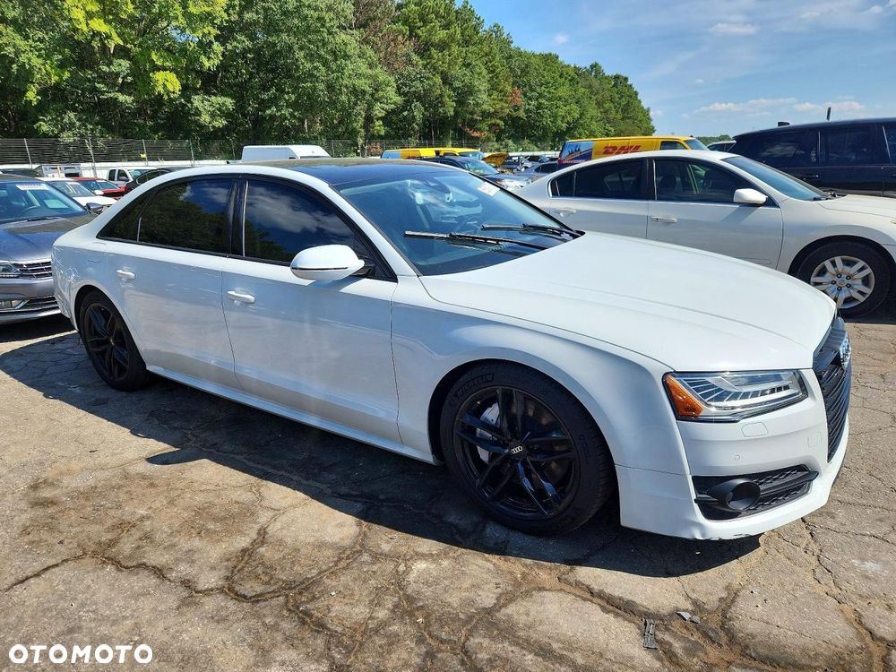Audi A8 4.0 TFSI L Quattro - 3