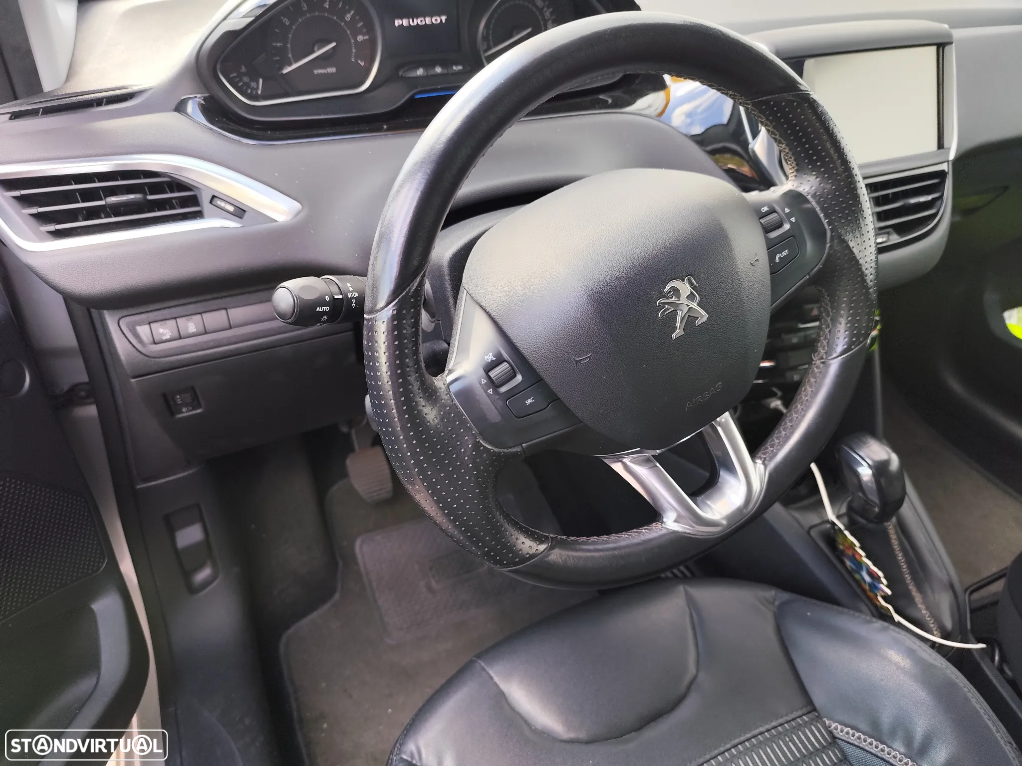 Peugeot 208 1.2 VTi Access - 3