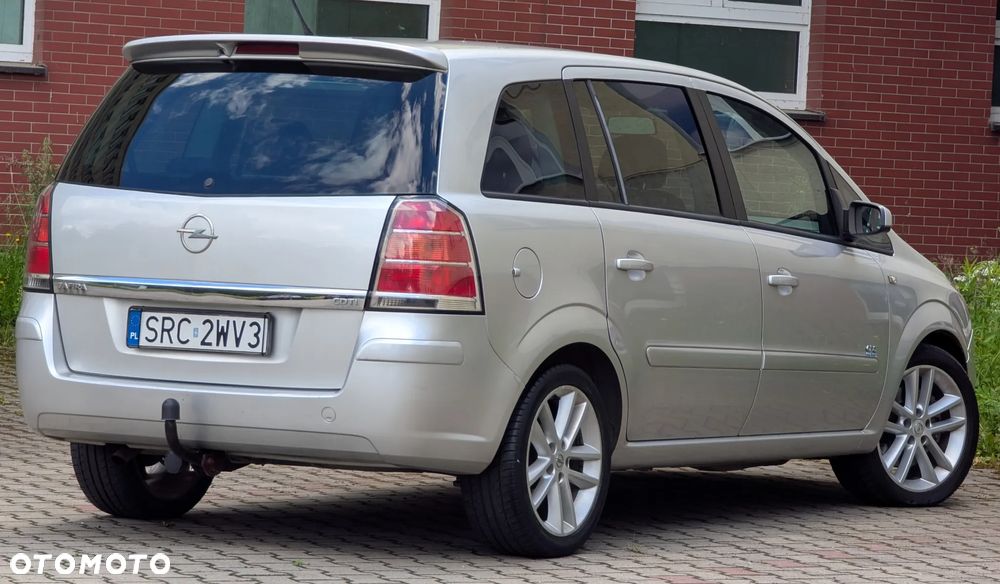 Opel Zafira 1.9 CDTI Sport - 22
