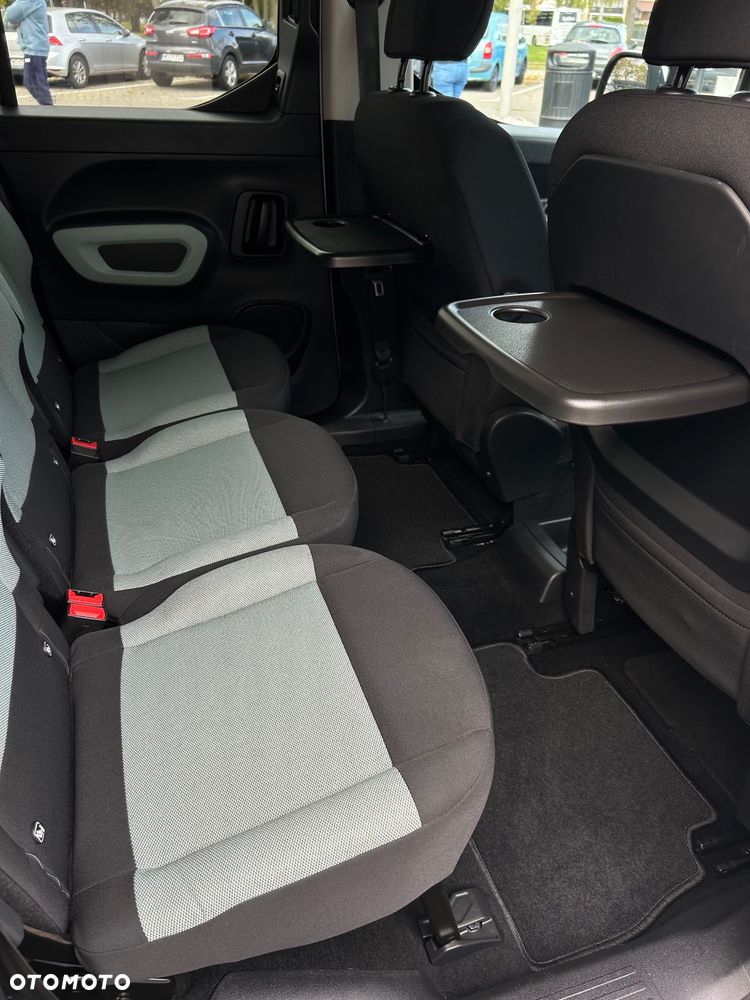Citroën Berlingo M PureTech 130 EAT8 SHINE - 28