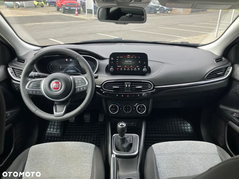 Fiat Tipo 1.0 T3 - 6