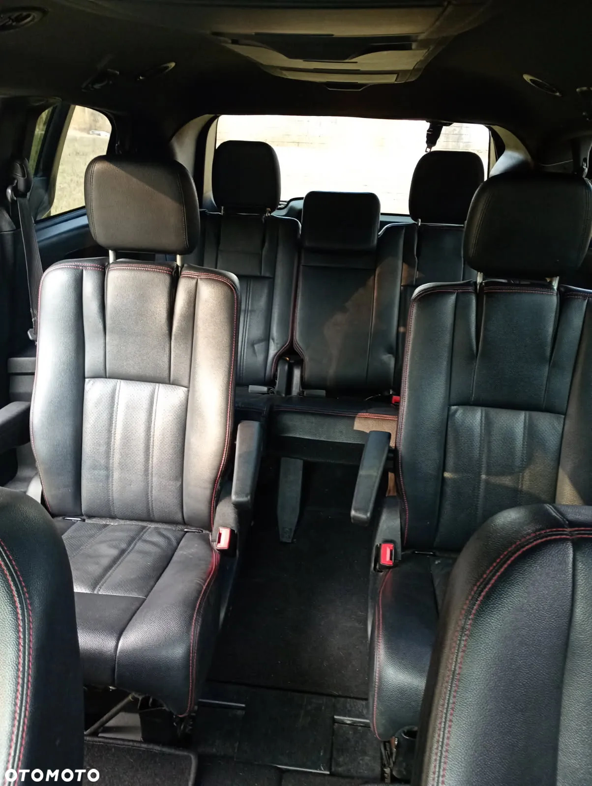 Dodge Grand Caravan - 22