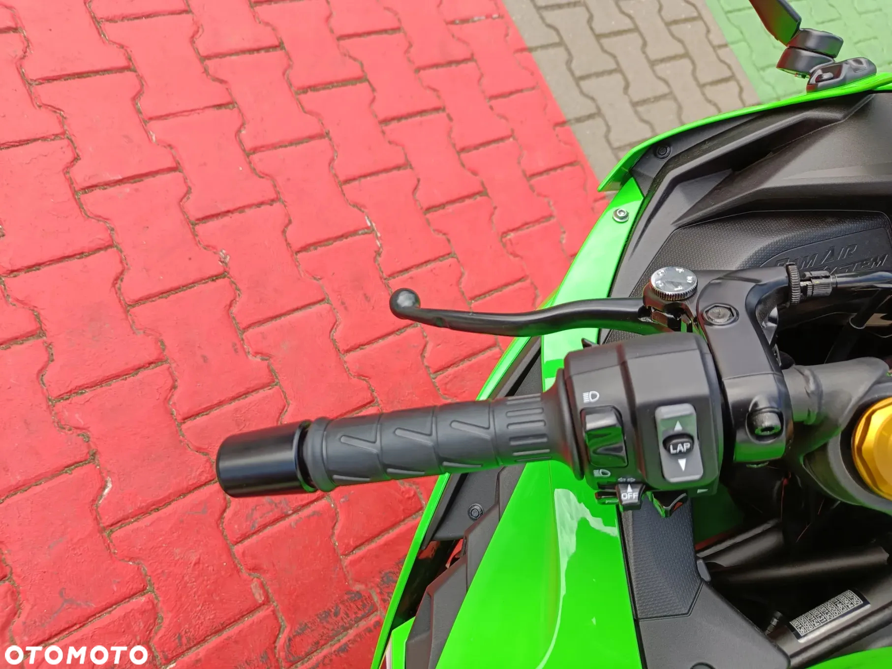 Kawasaki ZX - 12