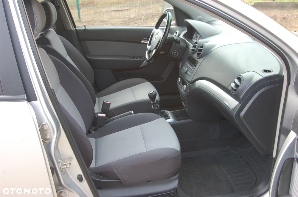 Chevrolet Aveo 1.4 16V LT - 8