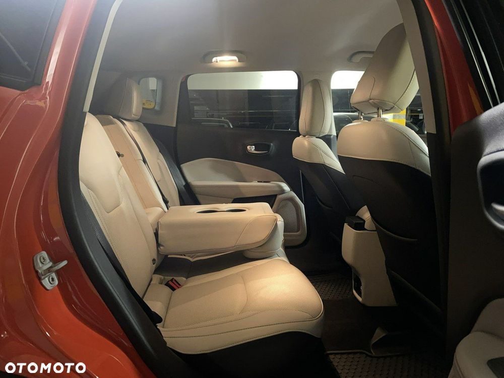 Jeep Compass - 18