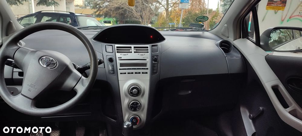 Toyota Yaris 1.4 D-4D Luna - 4