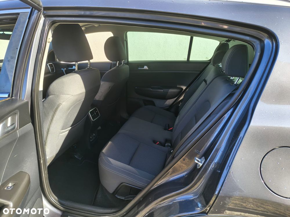 Kia Sportage 1.6 GDI 2WD ISG Spirit - 23