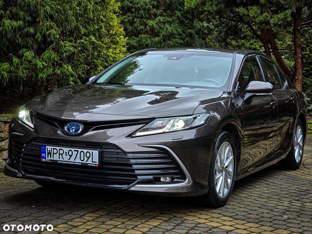 Toyota Camry 2.5 Hybrid Comfort CVT - 1