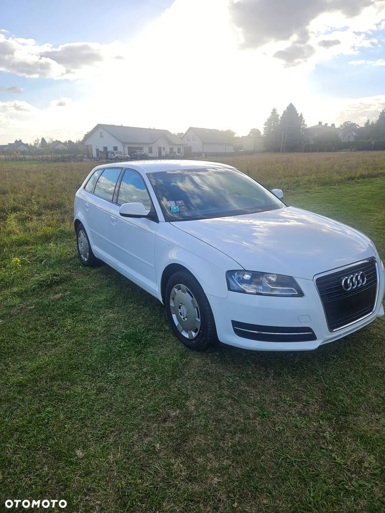 Audi A3 Sportback - 6