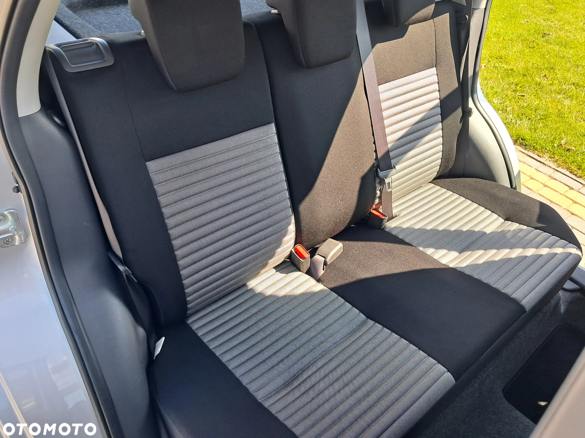 Suzuki SX4 1.6 Comfort Plus - 17