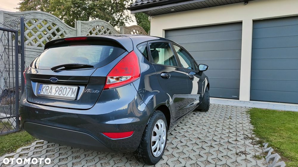 Ford Fiesta - 2