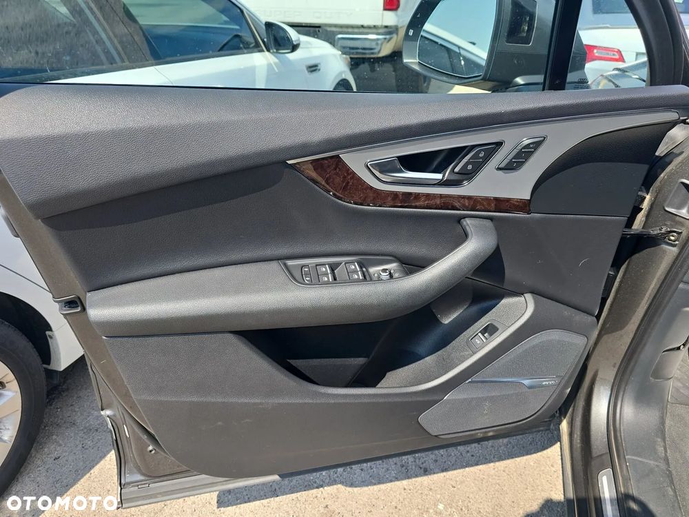 Audi Q7 3.0 TFSI Quattro Tiptronic - 17