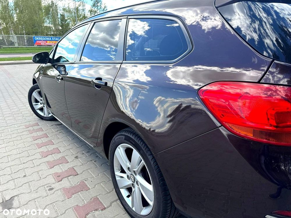 Opel Astra 1.7 CDTI Enjoy - 11