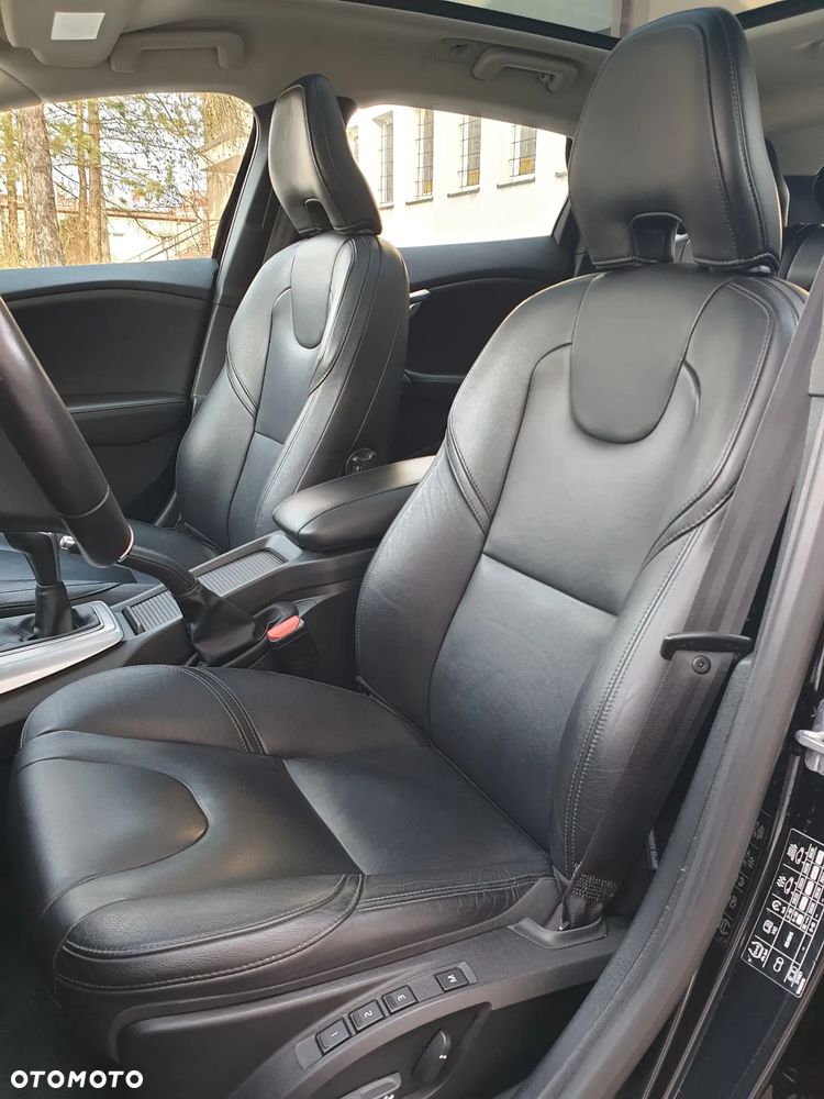 Volvo V40 D3 Inscription - 23