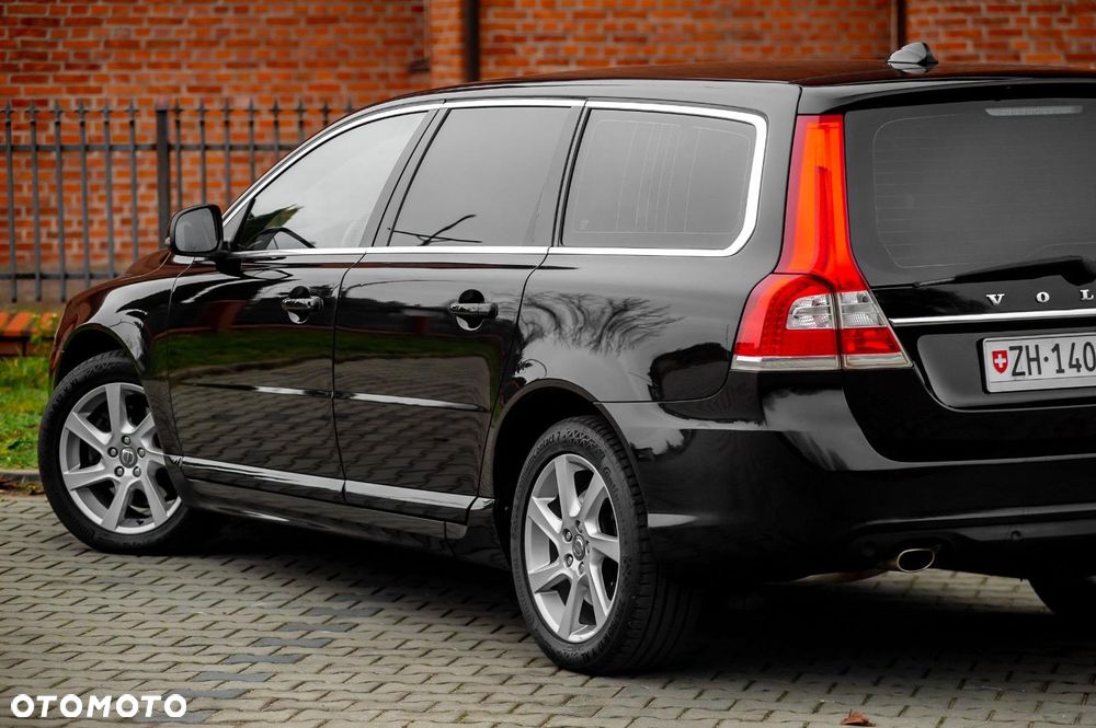 Volvo V70 T6 AWD Geartronic Momentum - 15