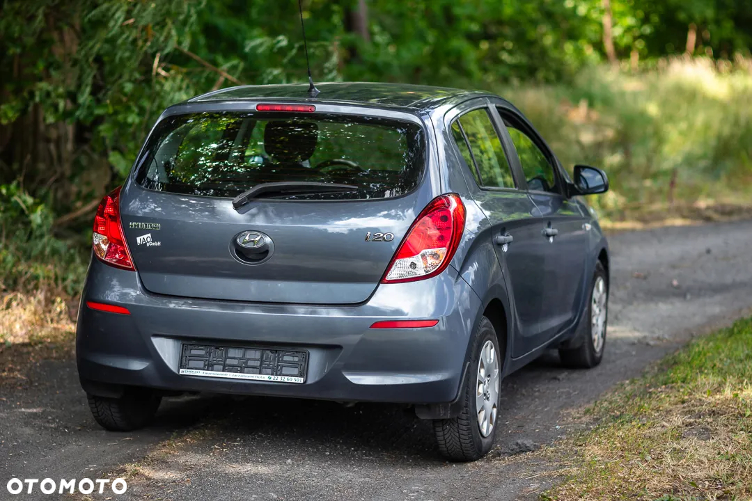 Hyundai i20 1.25 Comfort - 12
