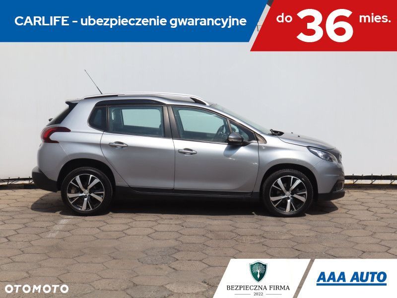 Peugeot 2008 - 8