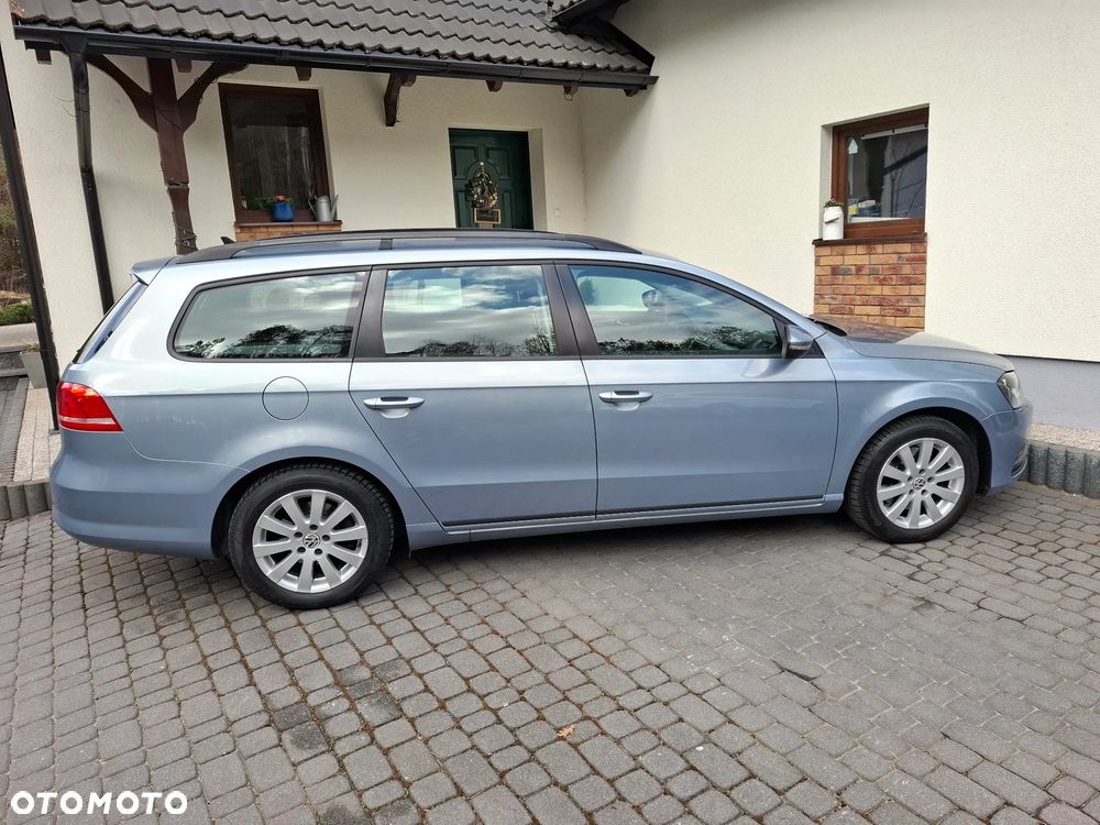 Volkswagen Passat 2.0 TDI Comfortline - 25