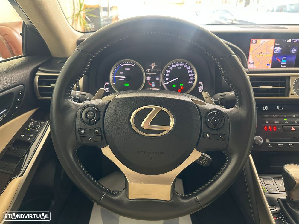 Lexus IS 300 - 18