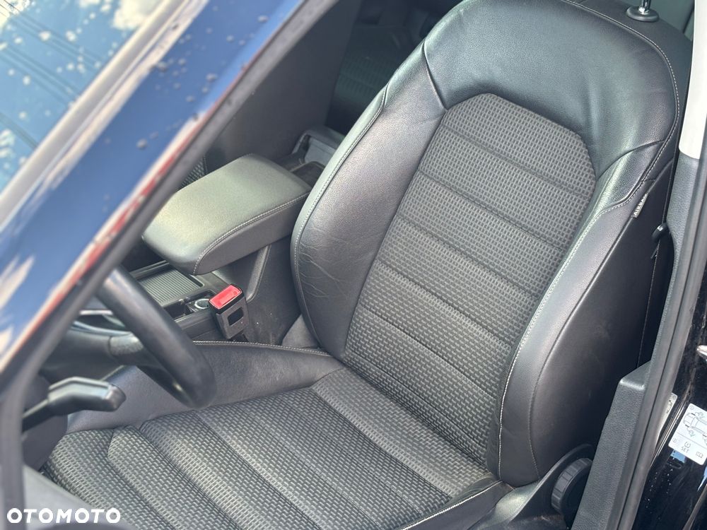 Volkswagen Golf - 8