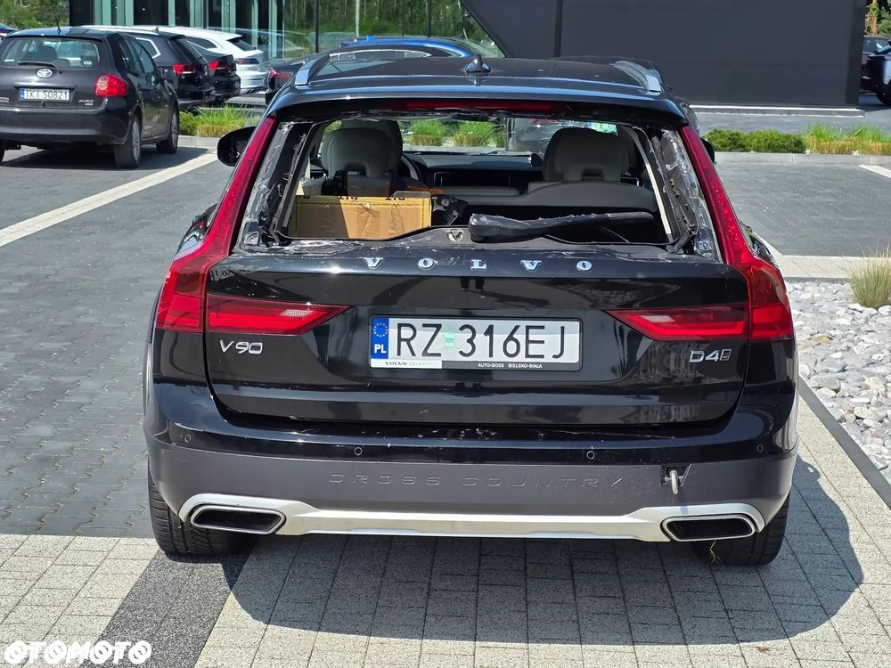 Volvo V90 Cross Country D4 SCR AWD Pro - 12