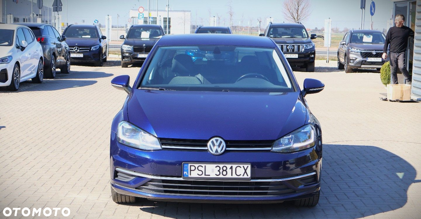 Volkswagen Golf - 10
