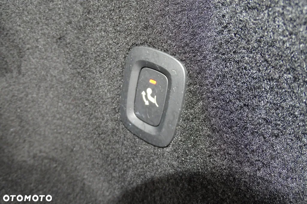Volvo XC 60 T8 Plug-In Hybrid AWD Inscription Expression - 25