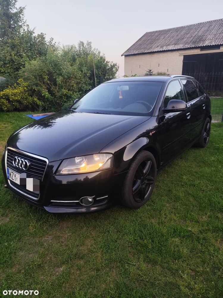 Audi A3 Sportback - 1