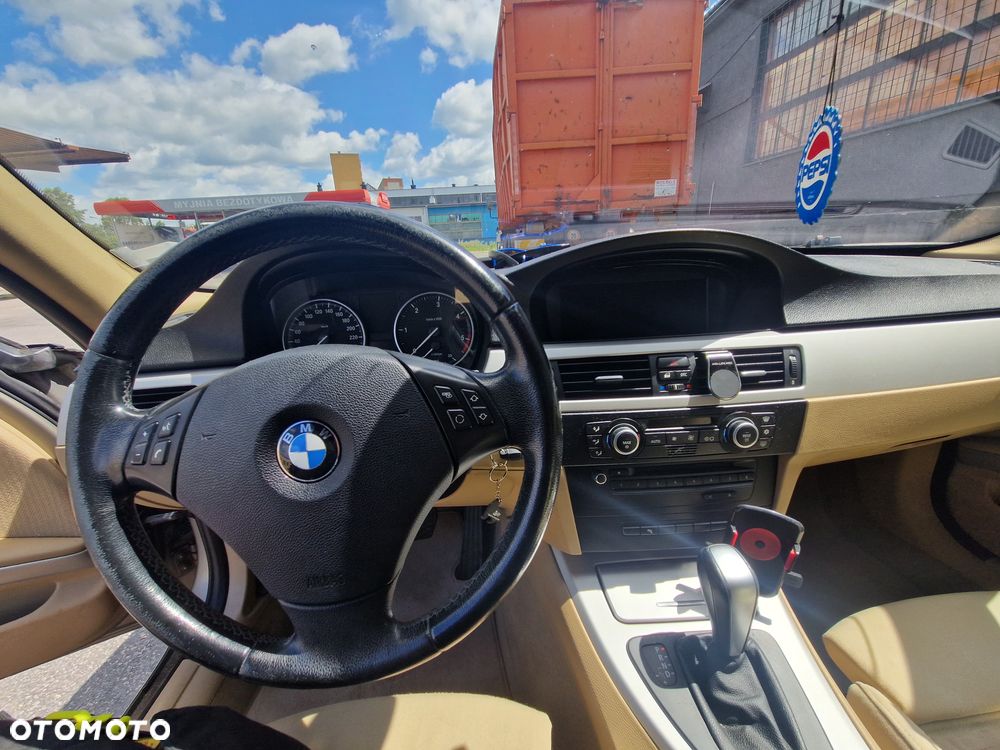 BMW Seria 3 - 24