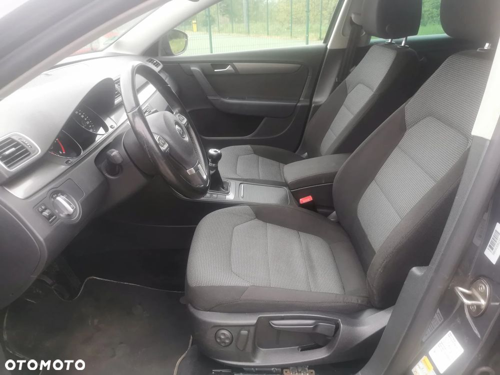 Volkswagen Passat Variant 2.0 Blue TDI SCR Highline - 9