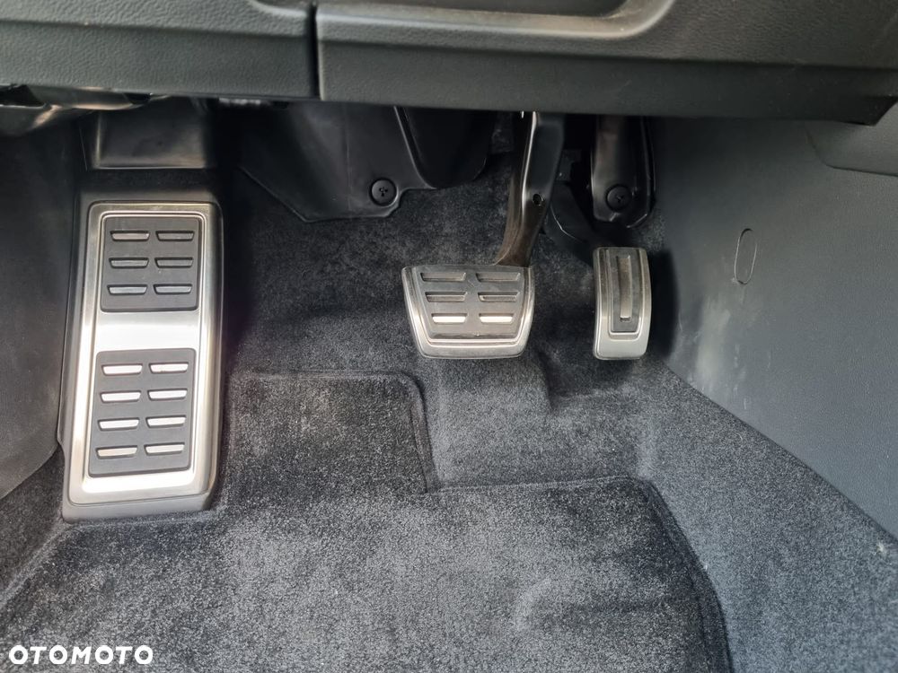 Volkswagen Arteon 2.0 TSI 4Motion R DSG - 29