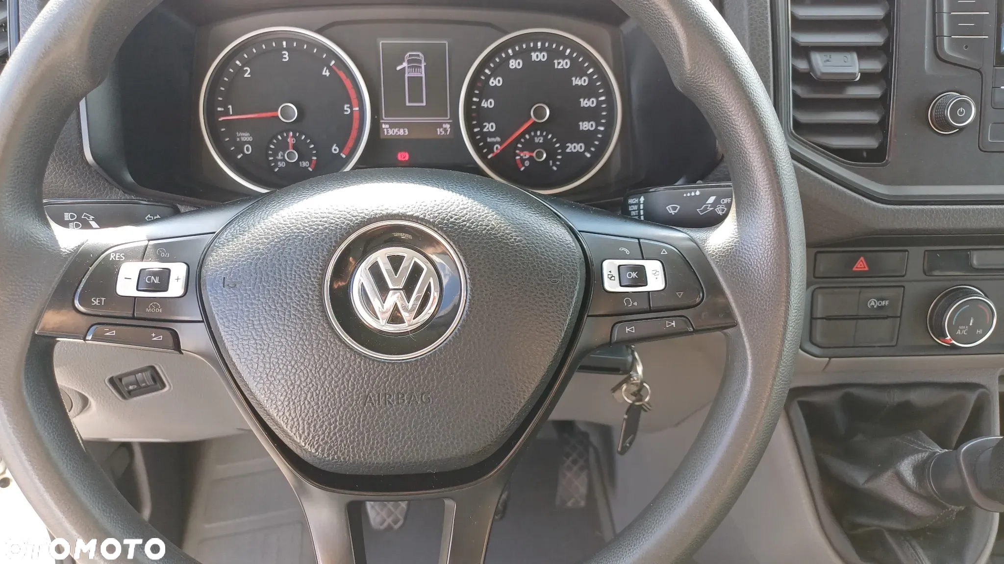 Volkswagen Crafter  Baza Na  Kampera  Koniowóz Kontener Bardzo Dobry stan - 9