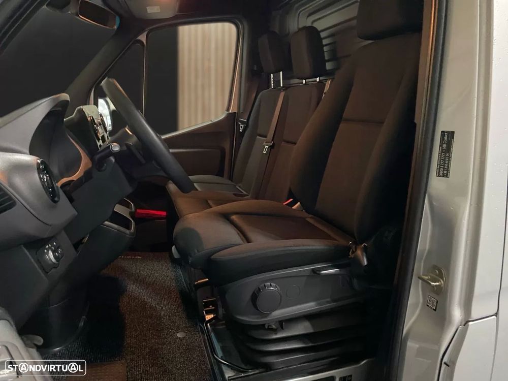Mercedes-Benz SPRINTER 316 7G-TRONIC / IVA DEDUTIVEL - 7