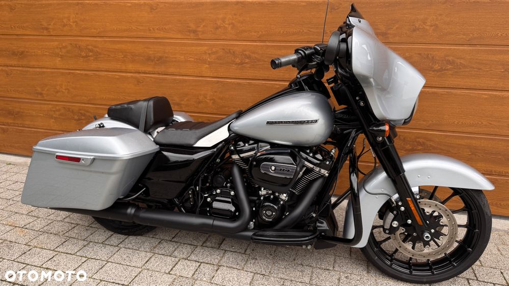 Harley-Davidson Touring Street Glide - 14