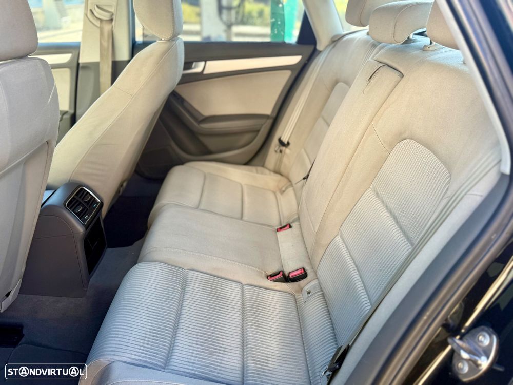 Audi A4 2.0 TDI exclusive - 7