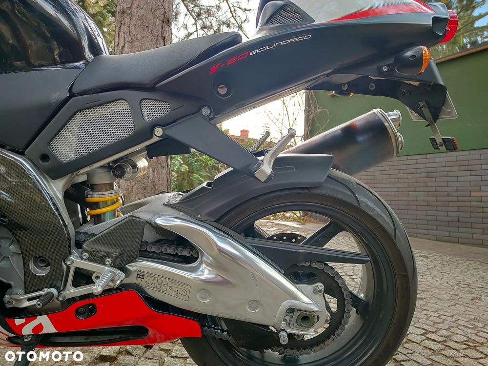 Aprilia RSV - 9