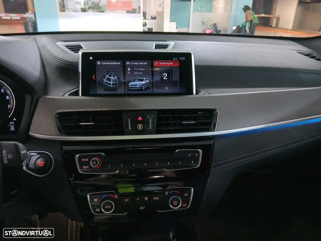 BMW X2 25 e xDrive X Pack M - 9