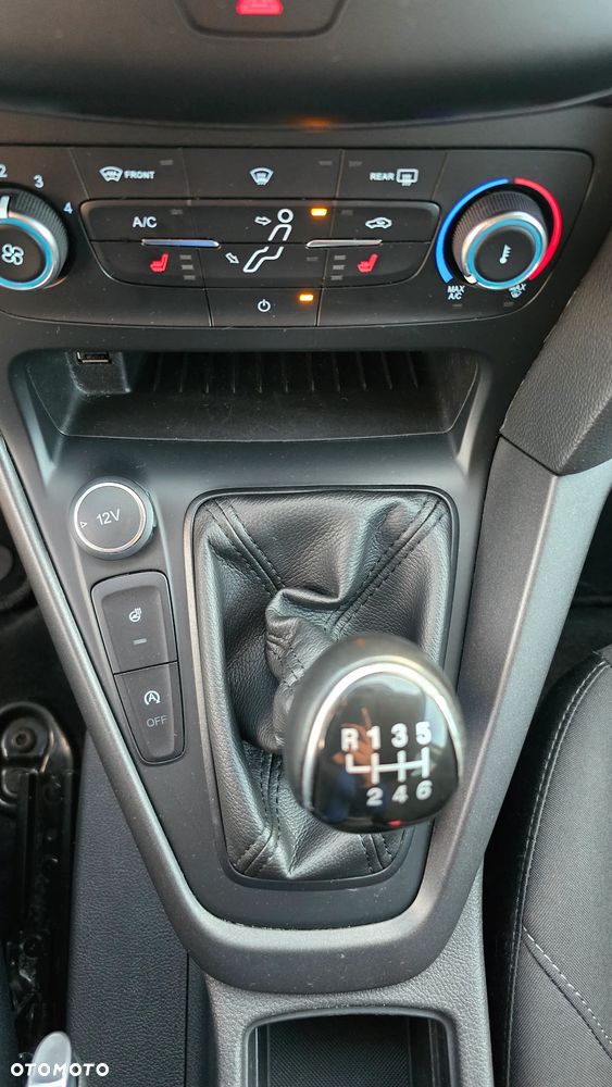 Ford Focus 1.0 EcoBoost Gold X (Trend) - 37