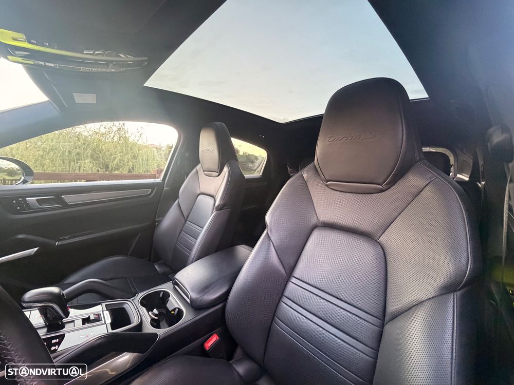 Porsche Cayenne Coupé Turbo S E-Hybrid - 29