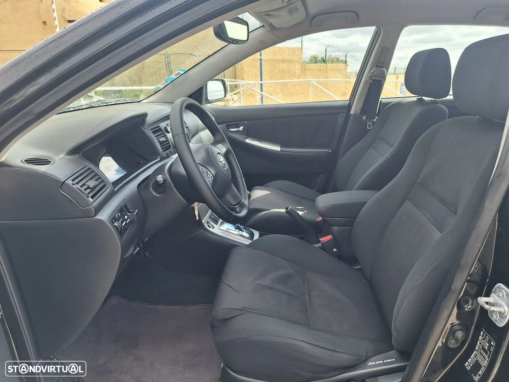 Toyota Corolla 1.4 D-4D MMT Sol - 6